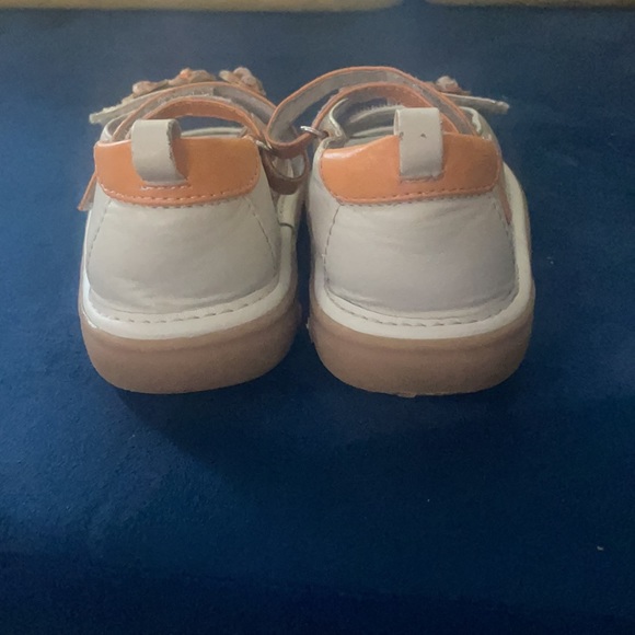 Wee squeak shoes - Picture 3 of 4